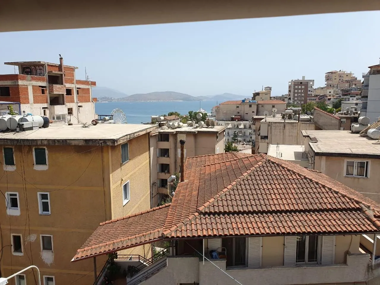 Mona'S Hostel Saranda