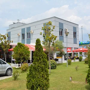 3* Otel Alpet